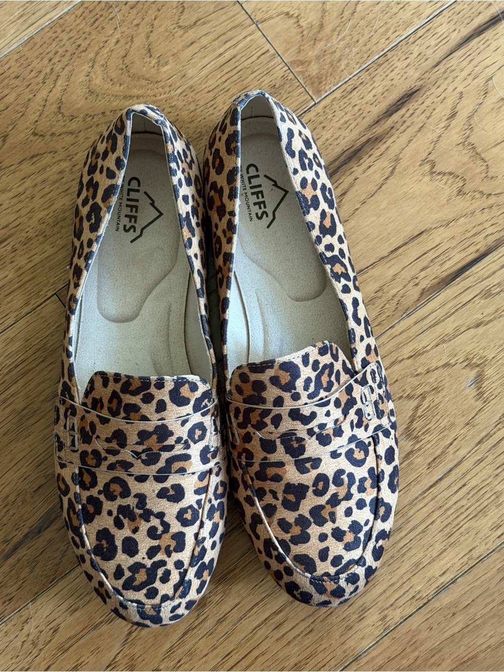 Cliffs by WHITE MOUNTAIN Leopard Print Loafers - Tan & Black